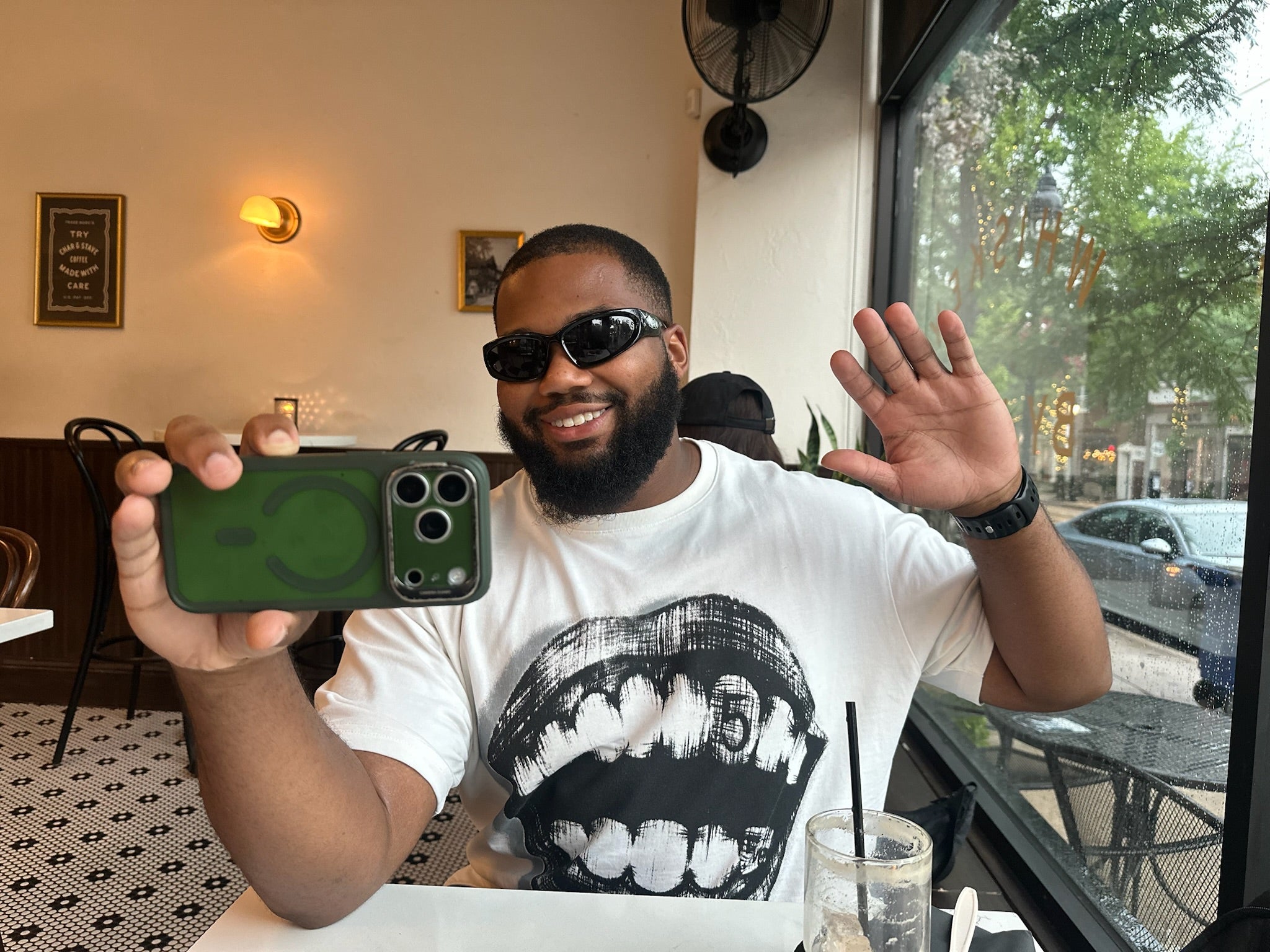 Black 5iveGlasses