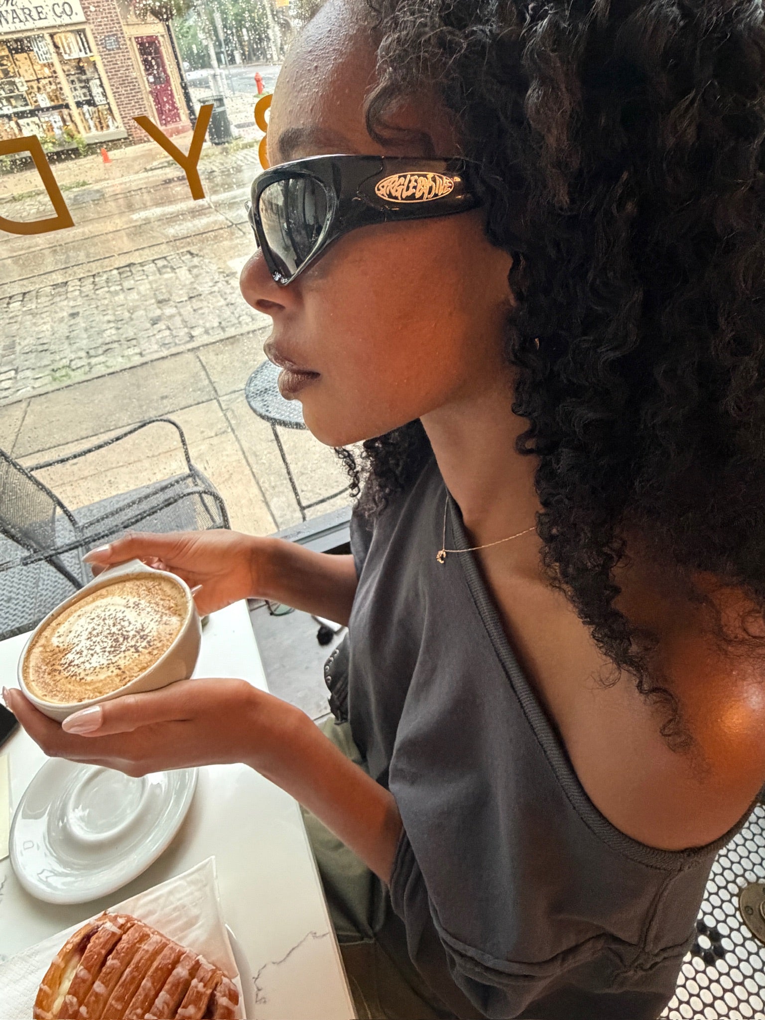 Black 5iveGlasses